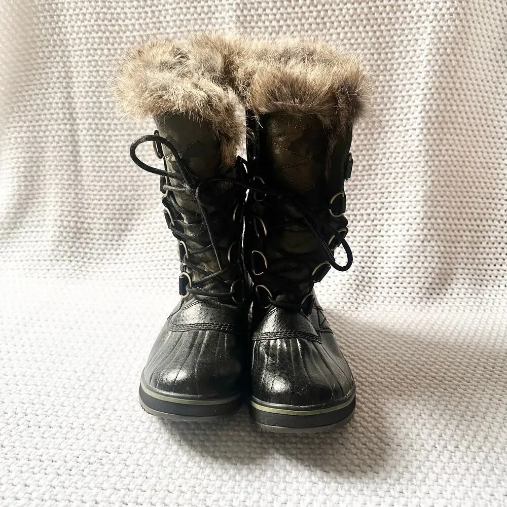 Sorel Women Tofino II Black NL-3071-371 Green Camo Fur Lined Trim Snow Boots 8